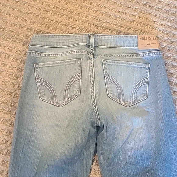 Hollister distressed jeans - Picture 4 of 4